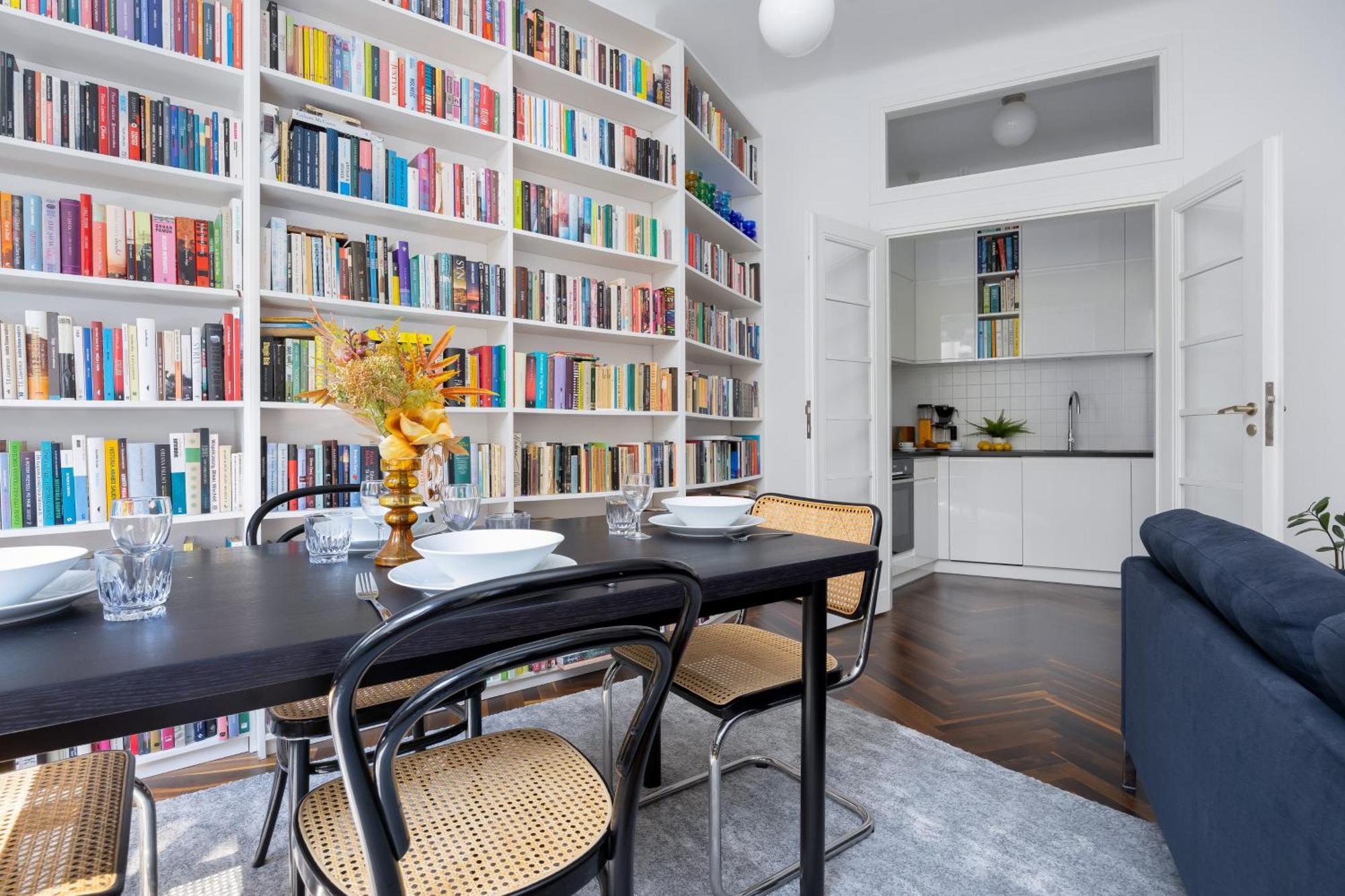 Atmospheric 1 Bedroom By Renters Apartament