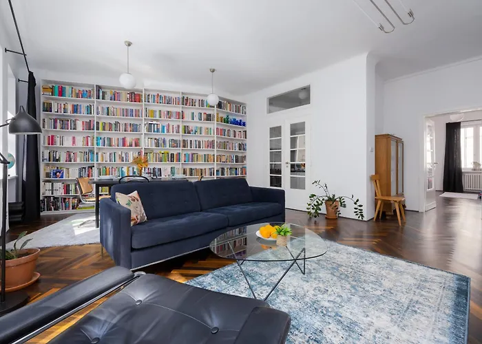 Atmospheric 1 Bedroom Apartment By Noclegi Renters