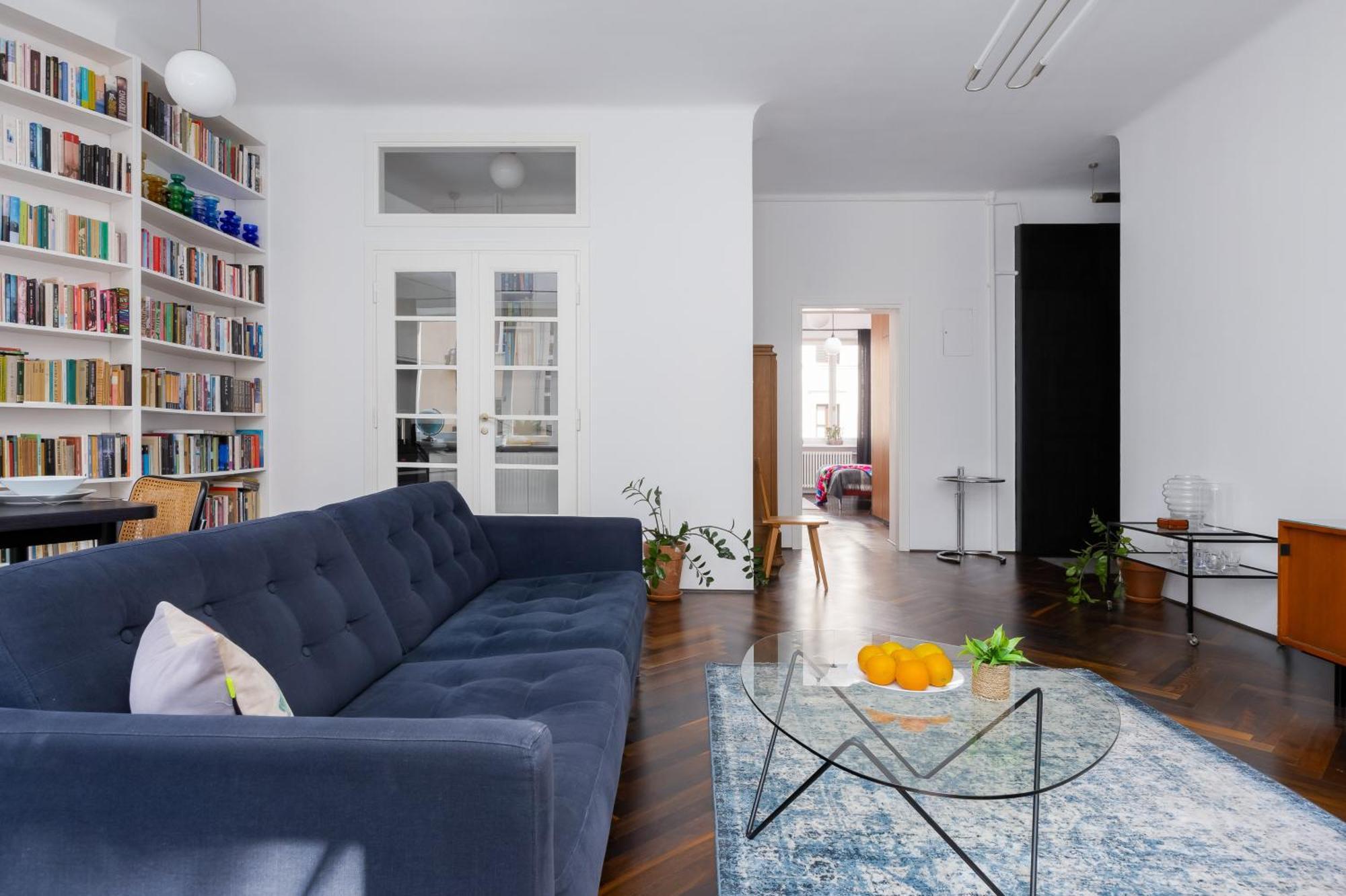 Atmospheric 1 Bedroom By Renters Apartment